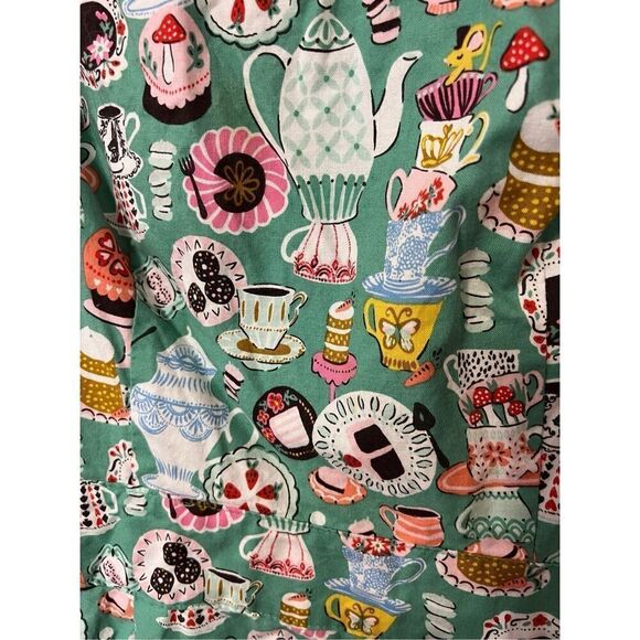 Retrolicious 50s Mad Tea Party Dress in Green - Picture 7 of 10